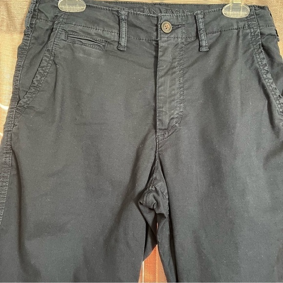 American Eagle 12” Longer Length Lived In Khaki Short in Navy Size 28 - Picture 3 of 12